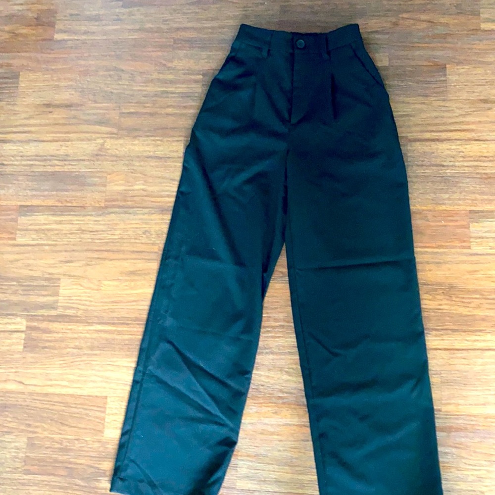 H&M slacks, size 0, never been worn